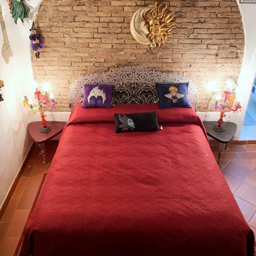 L'Ora Delle Streghe B&B Centralissimo Ливорно Экстерьер фото