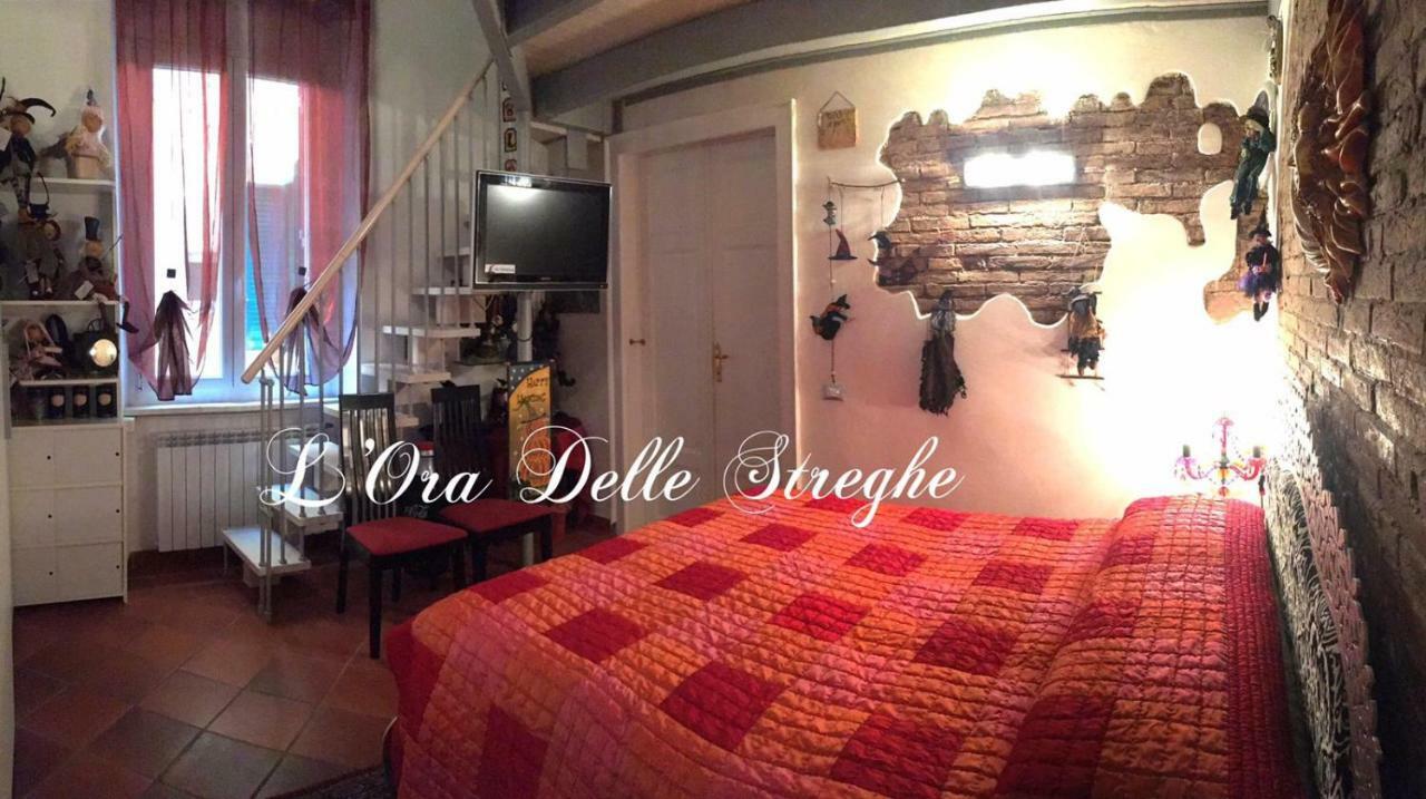 L'Ora Delle Streghe B&B Centralissimo Ливорно Экстерьер фото