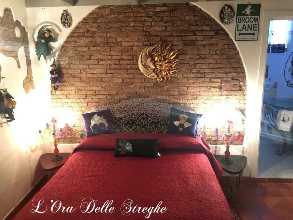 L'Ora Delle Streghe B&B Centralissimo Ливорно Экстерьер фото